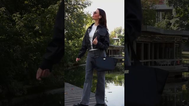 Базовый образ с черной кроссбоди