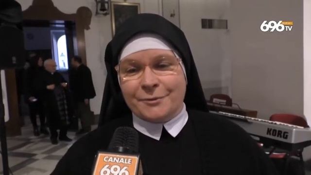 Ariano, festa per le suore nel Duomo смотреть онлайн