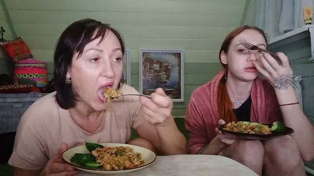 Мукбанг/Азиатская кухня/Жареный рис с курицей смотреть онлайн