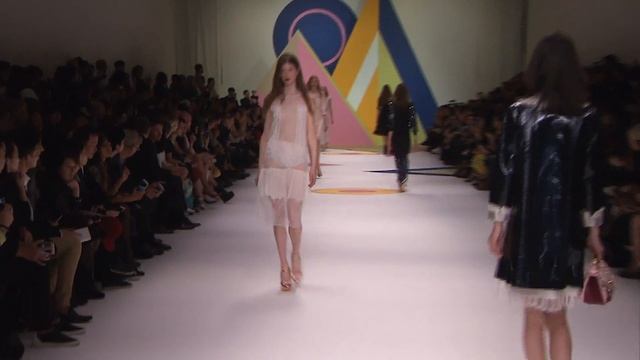 Shiatzy Chen | Spring Summer 2016 Full Fashion Show | Exclusive смотреть онлайн