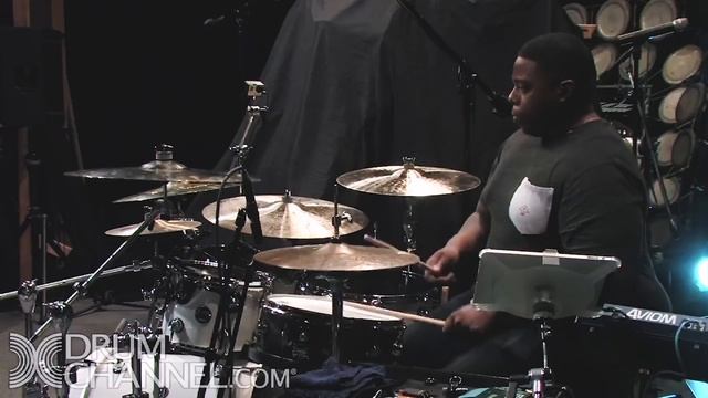Aaron Spears performs "Give The Lord A Praise" смотреть онлайн