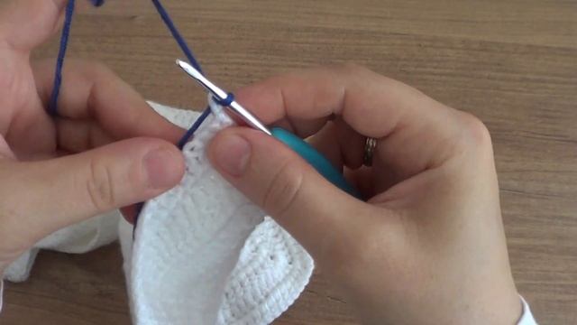 Tığ İşi Kolay Ve Şık Bebek Yeleği Yapımı#örgü#tığişi #bebekyeleği#crochet#crochettutorial#crochetin