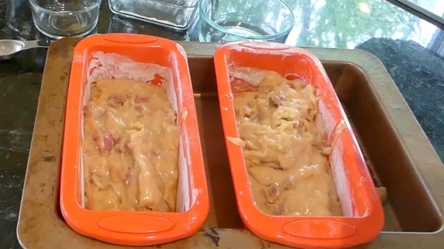 Rhubread -- Rhubarb Sweet Bread смотреть онлайн