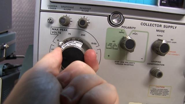 #290: Vintage Tech: Tektronix 576 Curve Tracer смотреть онлайн
