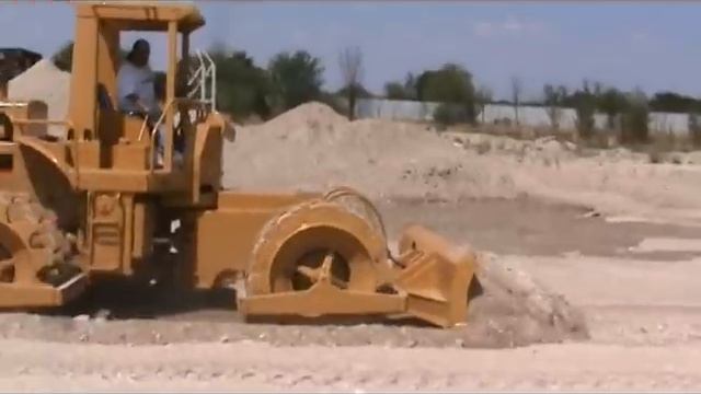 COMPACTADOR DE SUELOS CATERPILLAR 815 Luis Lauro Rios Gutierrez MEQCER Cerralvo смотреть онлайн