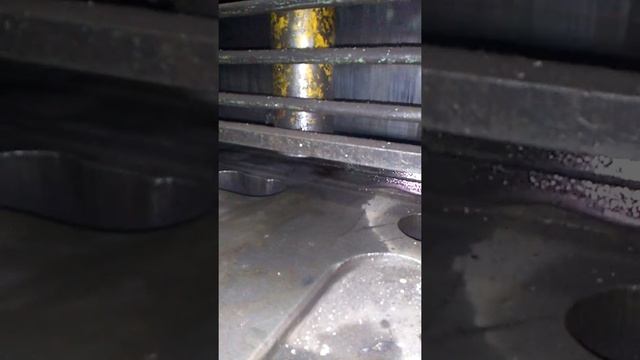 Гидравлические прижимы гильотины смотреть онлайн