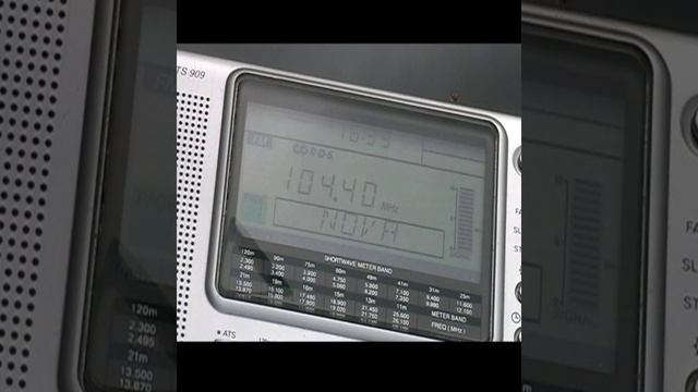 Comparison between Sangean ATS-305 and ATS-909 смотреть онлайн