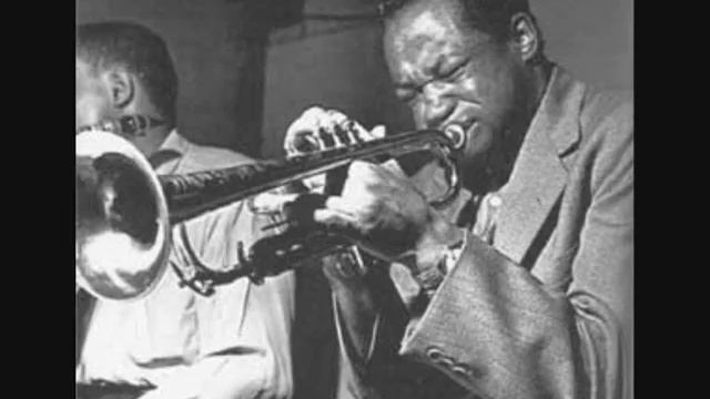 Clifford Brown - Stompin' at the Savoy смотреть онлайн