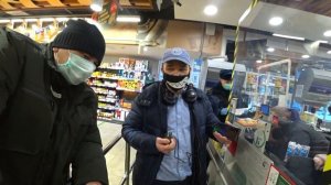 Дикий парашник и мусора в Перекрёстке!!! Увезли в отдел!!!