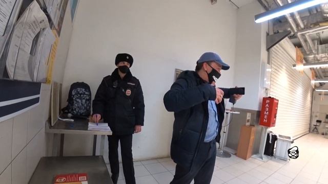 БЕСПОЛЕЗНЫЕ МУСОРА - ДАРМОЕДЫ. ТУХЛОБАРЫГИ И БИЛЛА. 2 СЕРИЯ. смотреть онлайн