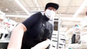 СЛЕПОЙ МУСОР - КОРНИШОН И ДРУГИЕ ПАРАШНИКИ / ОФИГЕВШИЙ БЕГЛЫЙ МЕНТ И ЕВРОСПАР С КОНЧЕНЫМИ ХАБАЛКАМИ.