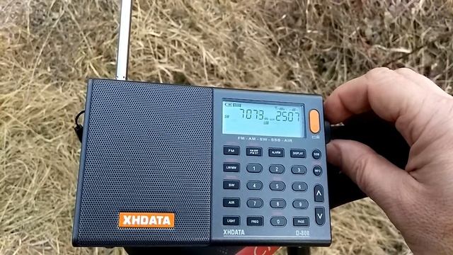 XHDATA D~808  LSB 7055~7070 KHz.