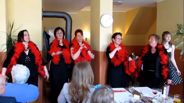 VocaBella - The Shoop Shoop Song смотреть онлайн