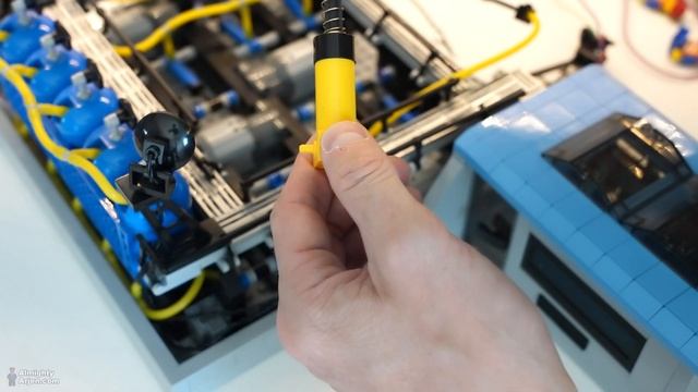 Lego train automated container terminal WIP E28: fixing the air compressor смотреть онлайн