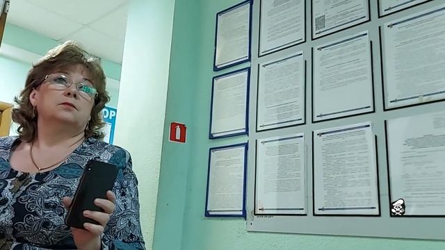 ОФОРМИЛИ ПАСПОРТНЫЙ СТОЛ С МЕНТАМИ, СШИБАЕМ КОРОНЫ С ЦАРЬКОВ смотреть онлайн