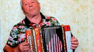 ...НАД ОКОШКОМ МЕСЯЦ...