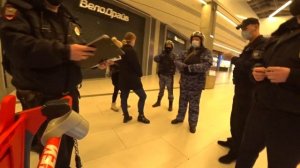 Конченый Гбр, который орал матом уезжает в ментовку !!!