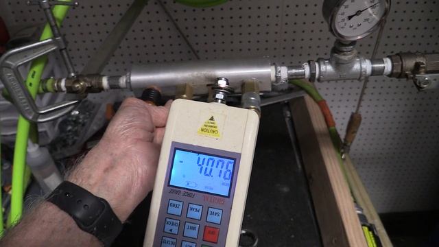 Air tool coupler insertion force test смотреть онлайн