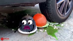 Измельчение хрустящих и мягких продуктов с помощью  Автомобильный гвоздь против арбуза Woa Doodland