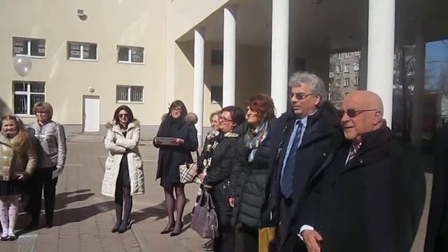 AMICI TV Проект "Италия-Россия" школа 1223 смотреть онлайн