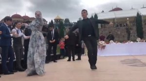 Шикарный танец😍🔥 от Шахбиева Лом-Али!