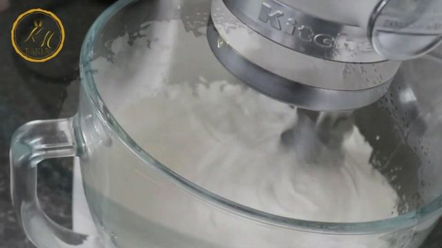 Италиански маслен крем 🧁: Перфектната рецепта за сладкарски крем 🍰🧁 смотреть онлайн