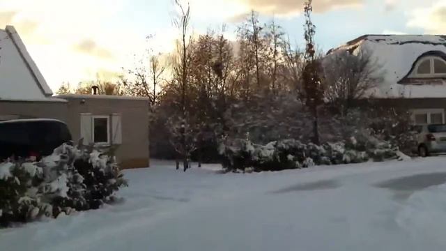 Ураааааа! Зима пришла в Голландию! смотреть онлайн