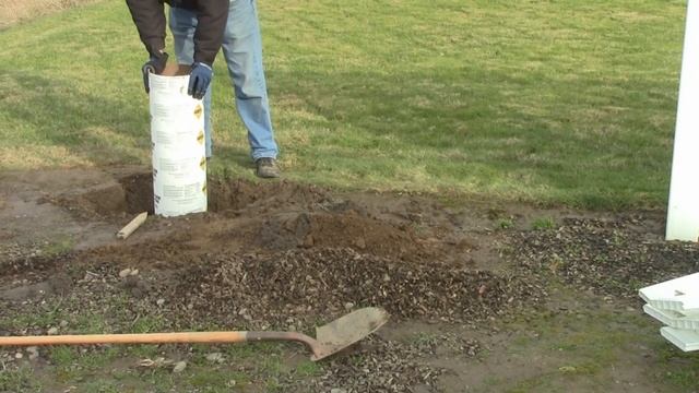 Remove Vinyl Fence Posts WITH Concrete! SUPER EASY! смотреть онлайн