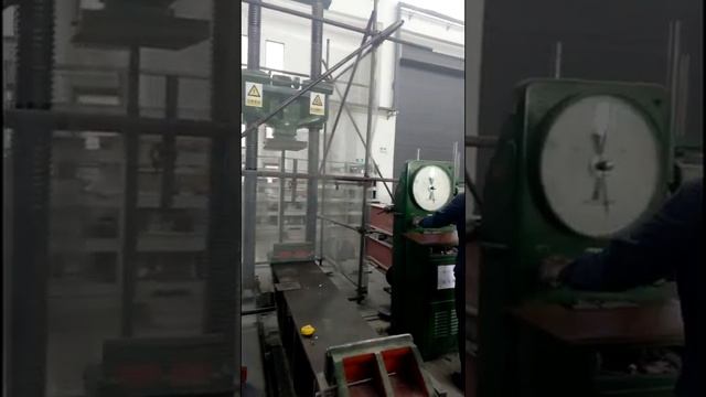 Scaffolding prop test,post shore,shoring jack weight bearing test. смотреть онлайн
