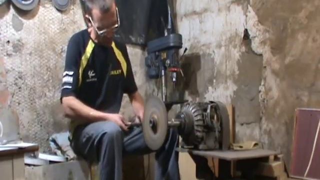 Делаю нож ручная работа с накладными щёчками Форма Ножа Процесс работы Украина метал х-12мф смотреть онлайн