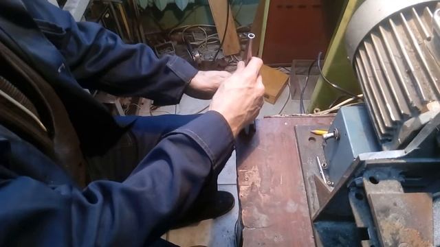 Скрепка для разборных чебурашек - станочек смотреть онлайн