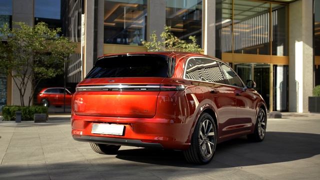 Люксовый кроссовер Li L7 Hybrid Max в наличии в МБ РУС! смотреть онлайн