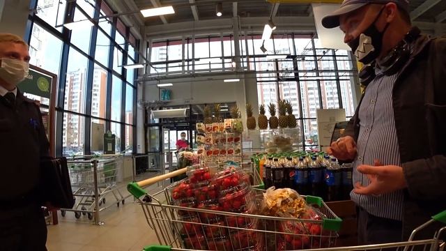 Просрочка и Перекресток в Балашихе и его неумные сотрудники смотреть онлайн