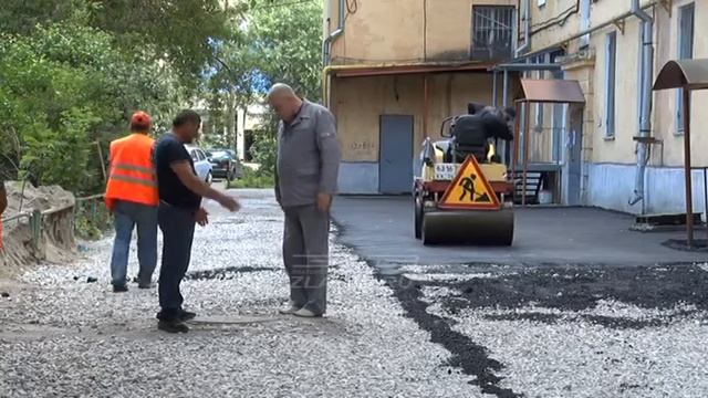 В Златоусте продолжается благоустройство придомовых территорий смотреть онлайн
