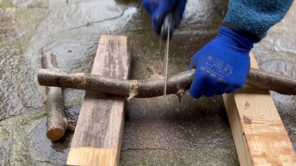 Die Fiskars Plus Klappsäge SW68 im Praxistest