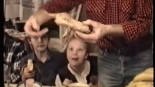Ноябрь 1995 г. 70 лет бабушке Маше смотреть онлайн