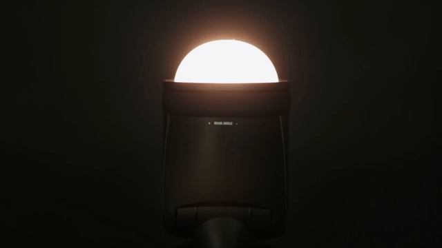 Shooting with the New Profoto A1 Flash at a Wedding смотреть онлайн
