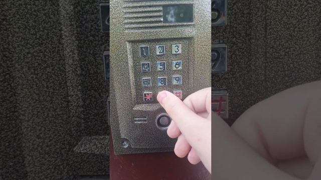 Как записать ключ на двухзначную квартиру на домофоне VIZIT BVD N100 смотреть онлайн