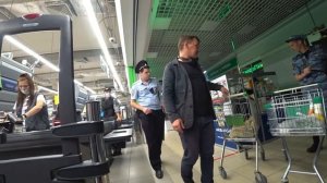 Мусора пытаются нести службу и превышать полномочия!