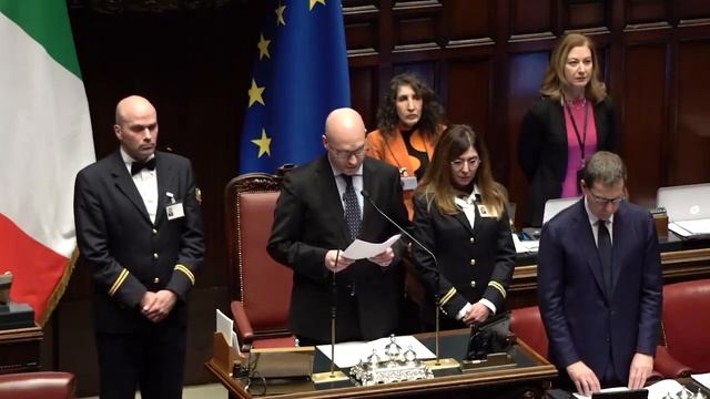 Lorenzo Fontana - L'omaggio della #Camera all’Ambasciatore Luca Attanasio (01.03.23) смотреть онлайн
