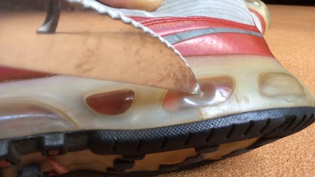 Popping old Nike air max 360 grey/red 2006 with kitchen knife's point смотреть онлайн