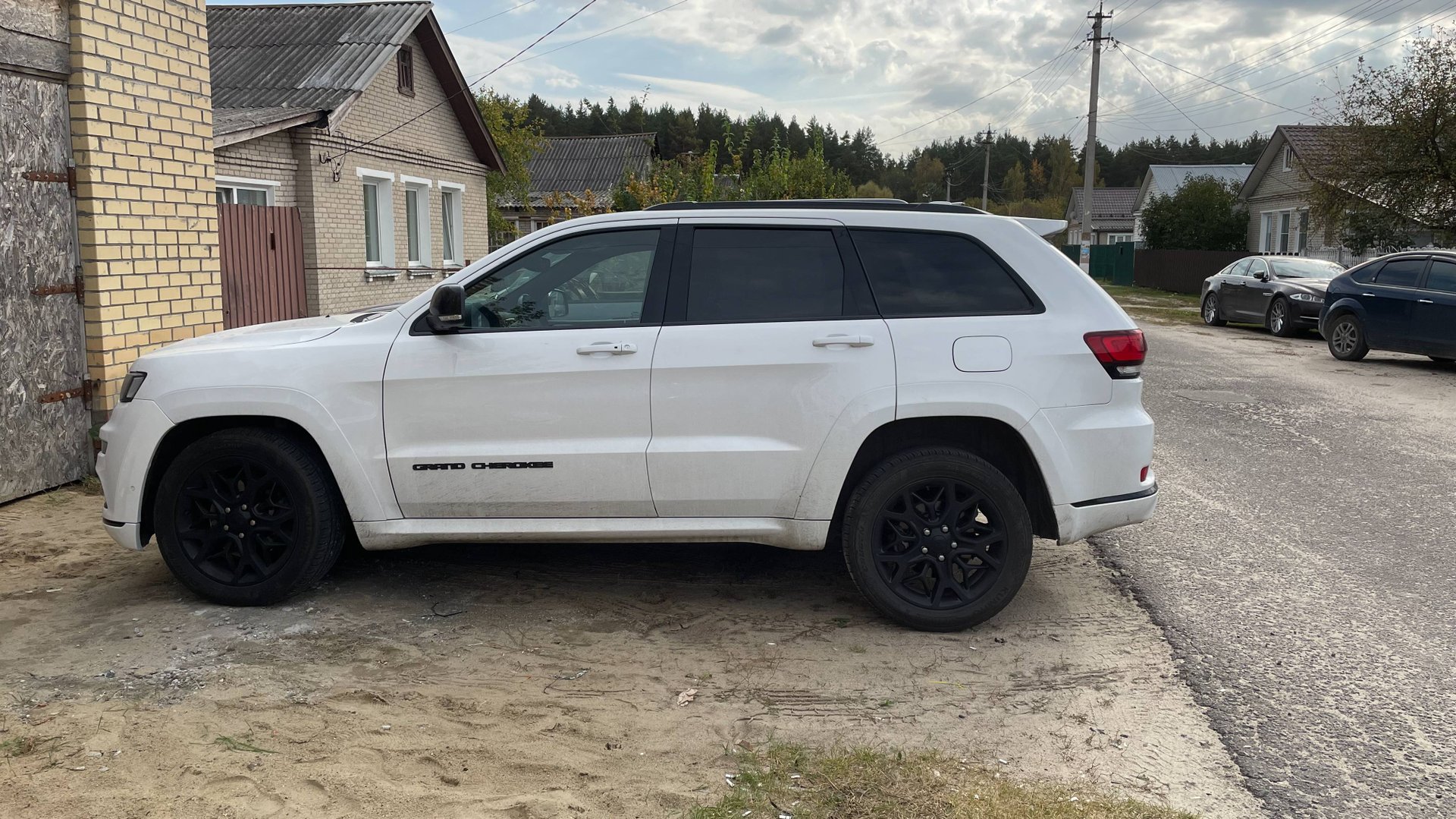 ЧЕРОКИ. ВАРИМ БАМПЕР  И ПОКРАСКА БАМПЕРА.