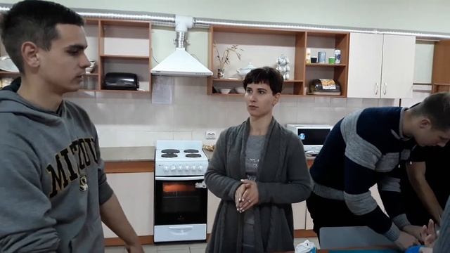 2017.11.22. Урок англійська на кухні 02 смотреть онлайн