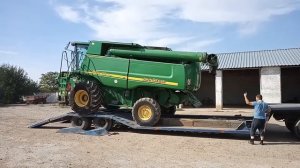 Погрузка комбайна на трал