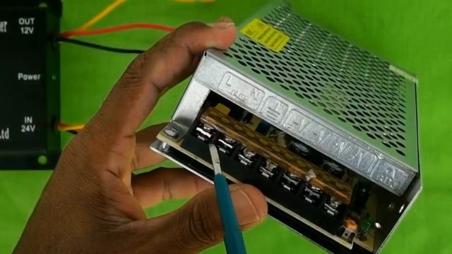 How to wire DC to DC converter | 24v to 12v voltage converter смотреть онлайн