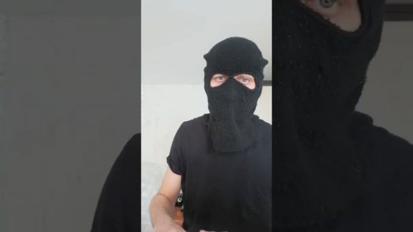 Секрет фокуса шарф сквозь шею