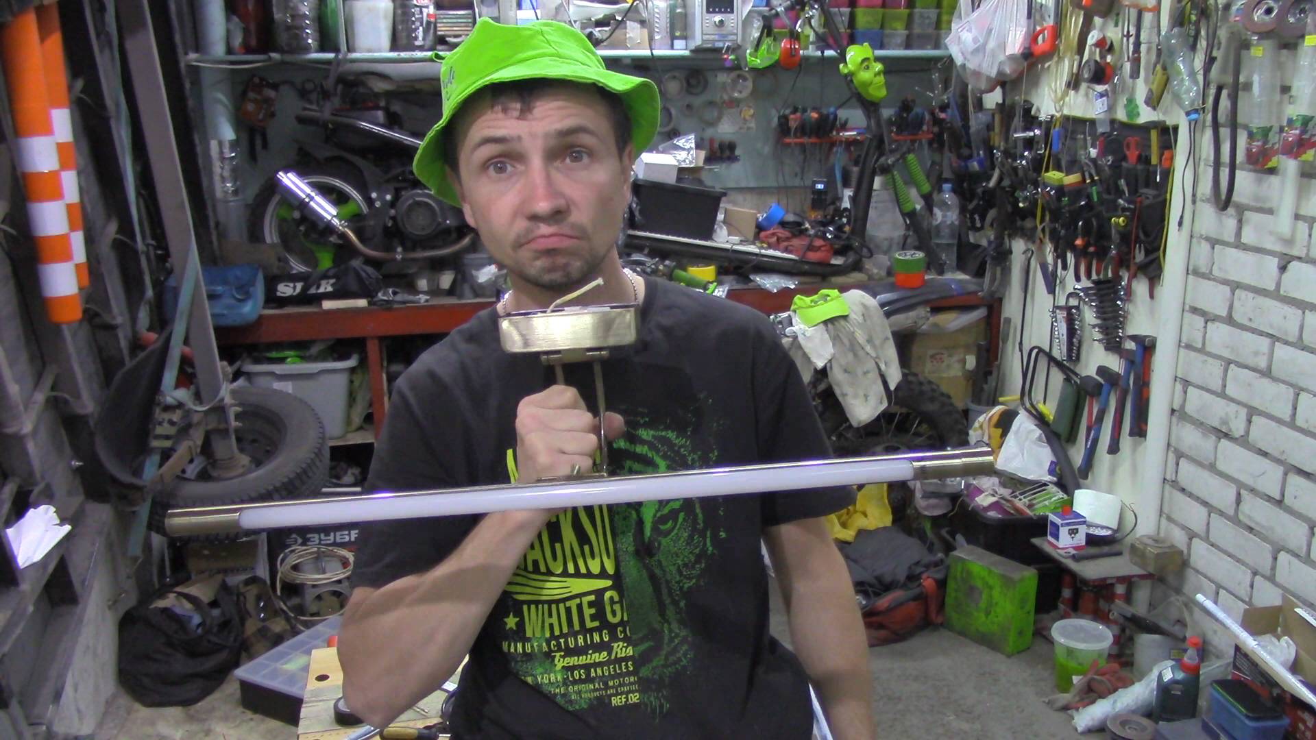 починить нельзя сломать  !!!!!