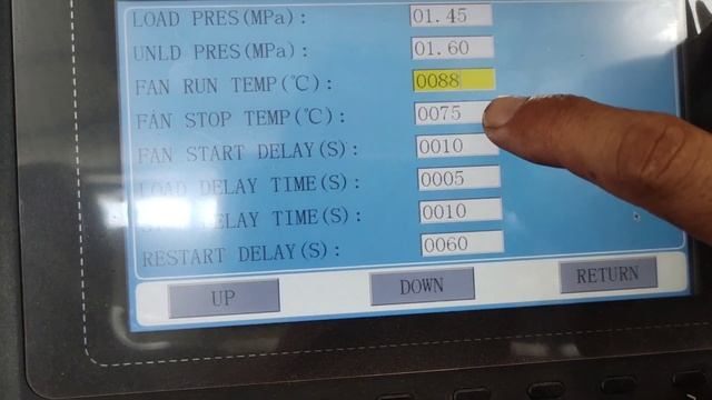 Screw Compressor 16bar Problem Oli keluar dari Airend Screw ke Filter udara (Kondensasi) смотреть онлайн