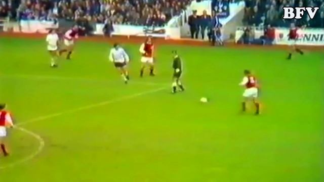 Pat Jennings, Big Pat [Best Saves] смотреть онлайн