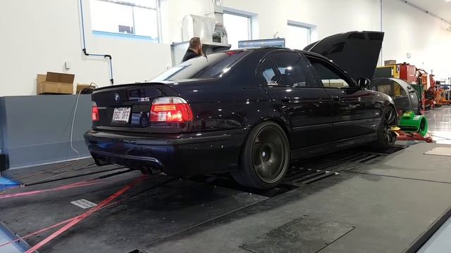 Winter dyno fun ESS E39 M5 смотреть онлайн